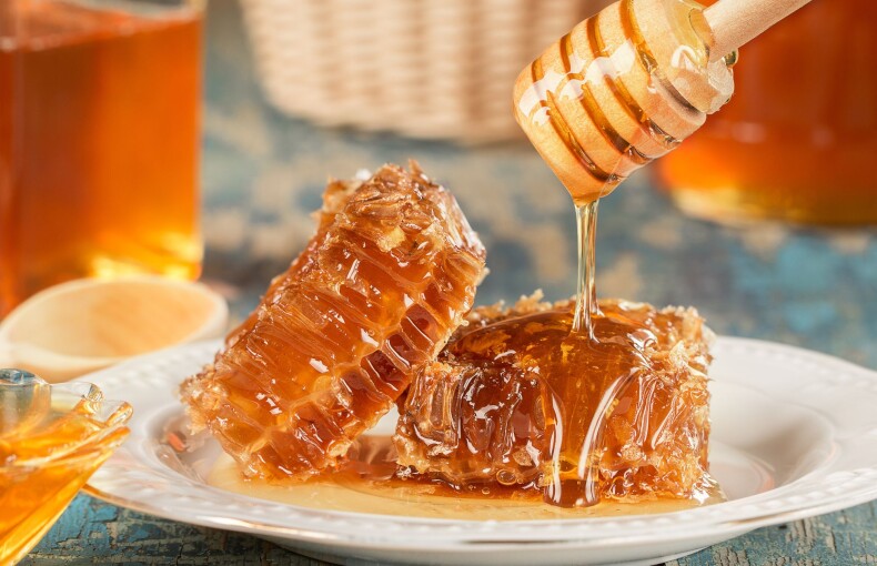 Buy Pure Eucalyptus Honey Online – Benefits, Uses, and Why It’s Special