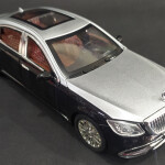 Exclusive Alloy Metal Die-cast Car 1:24 Rolls Royace Diecast Metal Pullback Toy car with Openable Doors & Light, Music